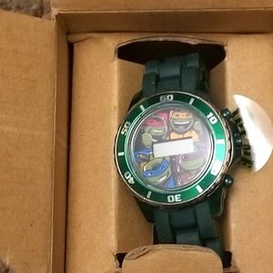 Teenage mutant ninja turtles watch new in box needs battery